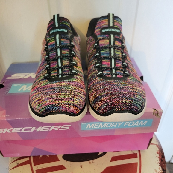Skechers Black Sneakers with Knit Upper and Memory Foam - Picture 2 of 4